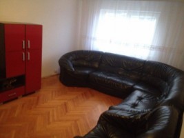 vand-apartament-cu-2-camere-decomandat-finisat-in-zona-cetate-3