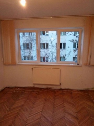 vand-apartament-2-camere-finisat-in-zona-cetate-3