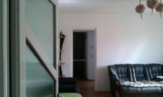 vand-apartament-cu-3-cameren-in-zona-cetate-zona-piata