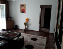 vand-apartament-3-camere-in-cetate-zona-piata-6