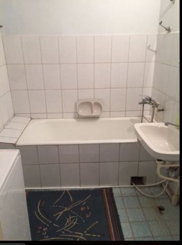 vand-apartament-de-3-camere-in-cetate-zona-closca-1