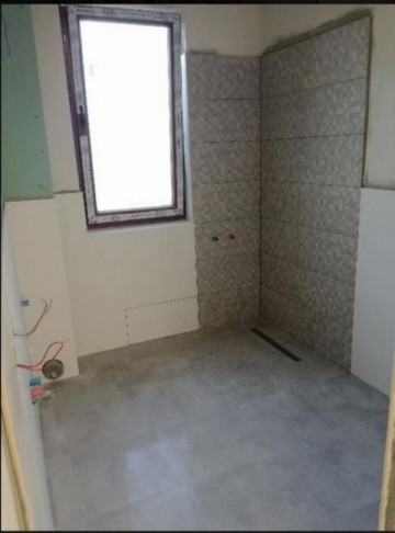 vand-apartament-2-camere-in-centru-bloc-nou-4