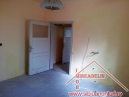 de-vanzare-casa-3-camere-gradina-loc-cisnadioara-2