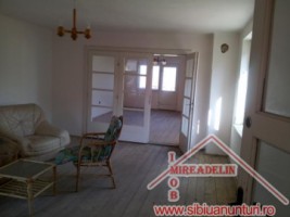 de-vanzare-casa-3-camere-gradina-loc-cisnadioara-6