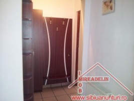 vindem-apartament-3-camere-bld-mihai-viteazu-3