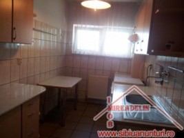 vindem-apartament-3-camere-bld-mihai-viteazu-7