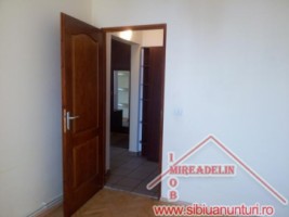 vindem-apartament-3-camere-bld-mihai-viteazu-9