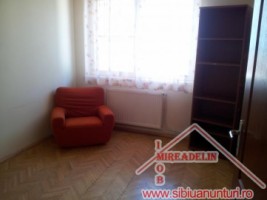 vindem-apartament-3-camere-bld-mihai-viteazu-10