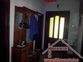 vand-casa-4-camere-singur-in-curte-str-lupeni-5