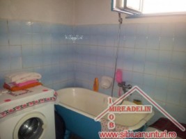 vand-casa-4-camere-singur-in-curte-str-lupeni-9
