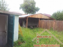 vand-casa-2-camere-singur-in-curte-zona-ceferistilor-2
