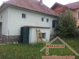 vand-casa-2-camere-singur-in-curte-zona-ceferistilor-3