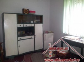 vand-casa-2-camere-singur-in-curte-zona-ceferistilor-10