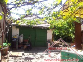 vindem-casa-2-camere-zona-trei-stejari-12