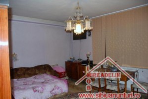 vand-apartament-la-casa-2-camere-calea-dumbravii-5