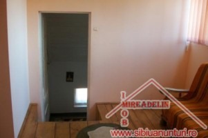 vindem-casa-de-vacanta-cu-panorama-frumoasa-tocile-14