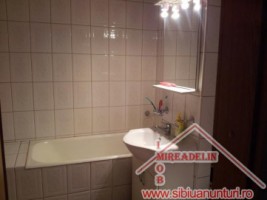 vand-apartament-3-camere-valea-aurie-zona-strada-sibiel-5