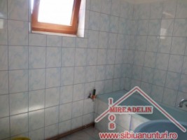 inchiriem-casa-2-camere-zona-calea-dumbravii-8