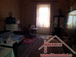 vand-apartament-la-casa-ultracentral-mitropoliei-2