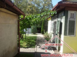 de-vanzare-casa-6-camere-str-octavian-goga-4