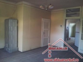 de-vanzare-casa-6-camere-str-octavian-goga-13