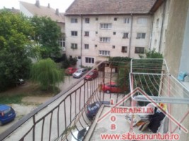 vand-apartament-3-camere-central-str-constitutiei-2