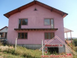 vand-casa-de-locuit-5-camere-localitatea-cisnadie