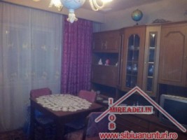vindem-casa-de-locuit-3-camere-zona-compa-lazaret-4