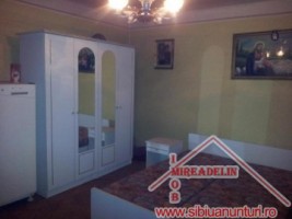 vindem-casa-de-locuit-3-camere-zona-compa-lazaret-6