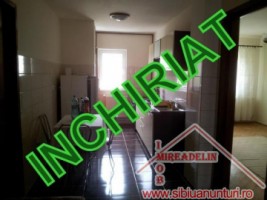 apartament-3-camere-zona-scoala-de-inot