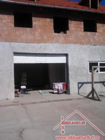 persoana-fizica-vand-casa-de-locuit-loc-hamba-13