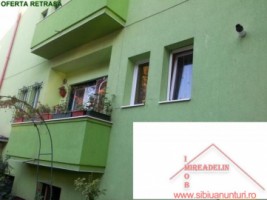 persoana-fizica-vand-apartament-la-casa-str-dealului