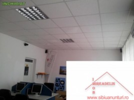 inchiriem-spatiu-comercial-110-mp-zona-podul-garii
