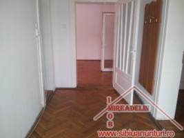inchiriem-spatiu-birou-120-mp-zona-centrala-6