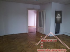 inchiriem-spatiu-birou-120-mp-zona-centrala-12