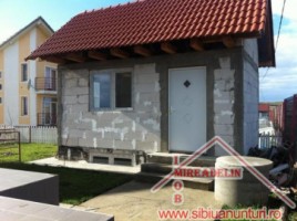 vindem-vila-4-camere-loc-sura-mica-cartier-eden-11