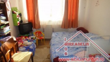 vindem-apartament-2-camere-56mp-bld-mihai-viteazu-5