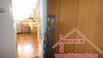 vindem-apartament-2-camere-56mp-bld-mihai-viteazu-8