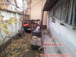 vindem-casa-3-camere-singur-in-curte-cartier-lazaret-2
