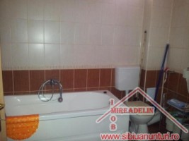 vindem-apartament-de-lux-2-camere-loc-selimbar-6