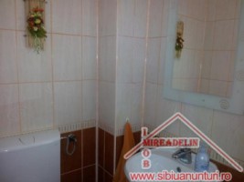 vindem-apartament-de-lux-2-camere-loc-selimbar-7