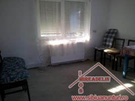 vand-casa-singur-in-curte-str-stefan-cel-mare-3