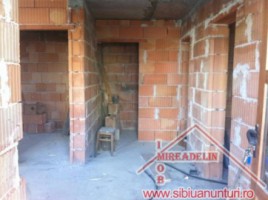 vand-apartament-la-casa-2-camere-zona-str-tractorului-5