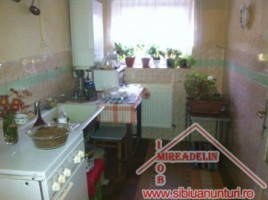casa-de-inchiriat-3-camere-zona-stefan-cel-mare-8