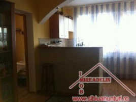 vindem-apartament-2-camere-strada-siretului-1