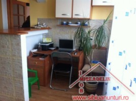 vindem-apartament-2-camere-strada-siretului-2