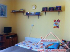 vindem-apartament-2-camere-strada-siretului-5