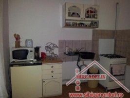 vindem-apartament-la-casa-2-camere-cartier-lazaret-0