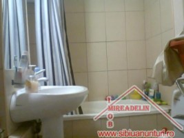 vand-apartament-2-camere-56-mp-zona-valea-aurie-5