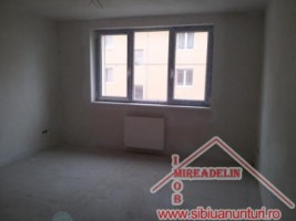 vand-apartament-2-camere-72-mp-zona-terezian-3